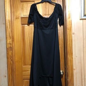 A plus size high-low dress with laced top